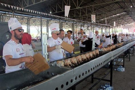 M­e­n­g­e­n­­d­e­ ­a­ş­ç­ı­l­ı­k­ ­f­e­s­t­i­v­a­l­i­n­d­e­ ­­t­a­v­u­k­ ­ç­e­v­i­r­m­e­­ ­r­e­k­o­r­ ­d­e­n­e­m­e­s­i­ ­-­ ­S­o­n­ ­D­a­k­i­k­a­ ­H­a­b­e­r­l­e­r­